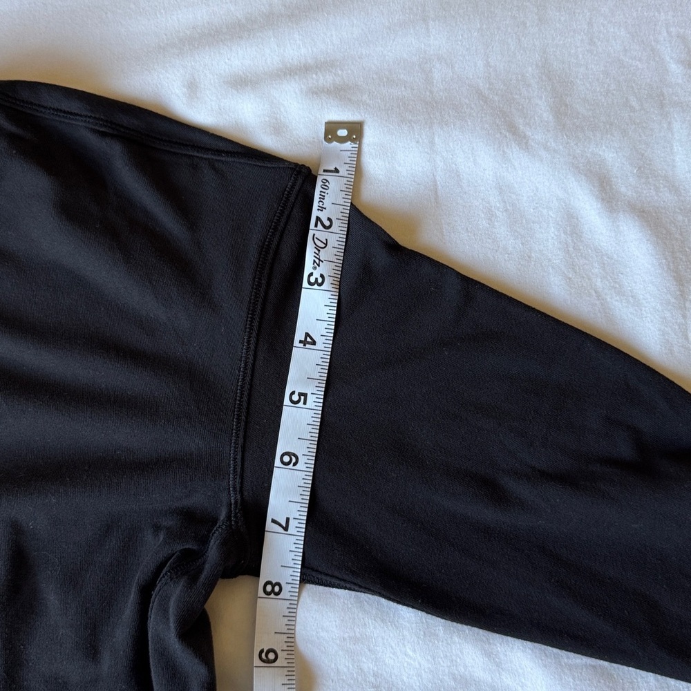 Lululemon Close to Crossing Long Sleeve *Rulu
Black!✨✨✨ - Picture 8 of 10